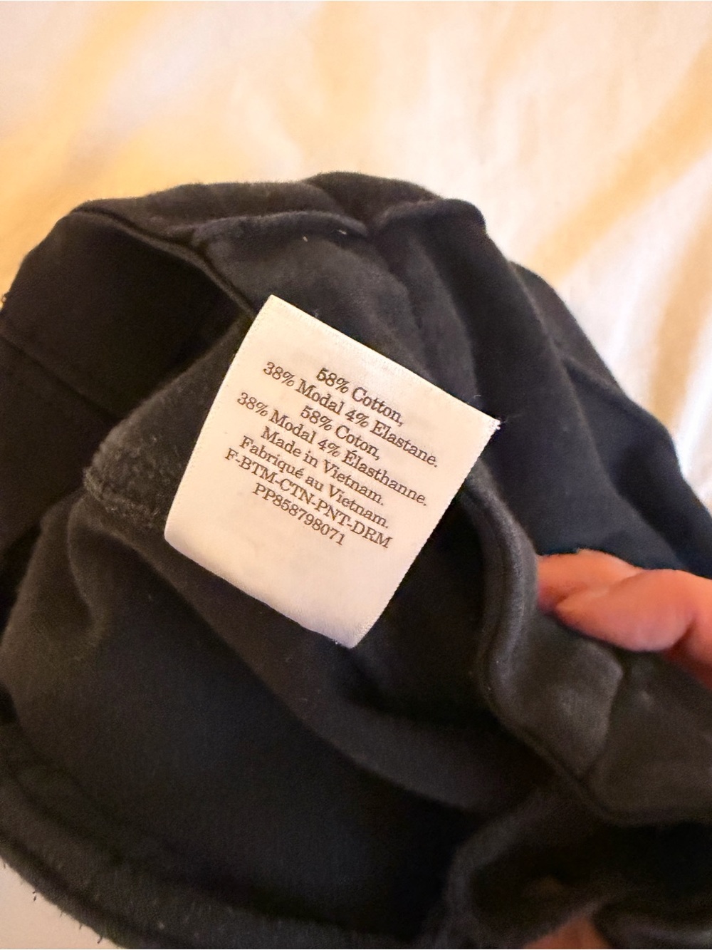 Everlane The Dream Pant Tapered Leg Casual Pant - Picture 5 of 5